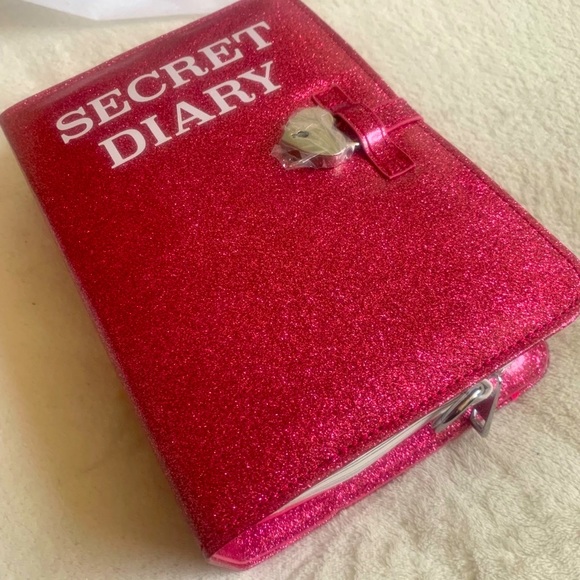Sugar Thrillz Secret Diary Crossbody Shoulder Bag purse Pink NWT - Picture 1 of 16